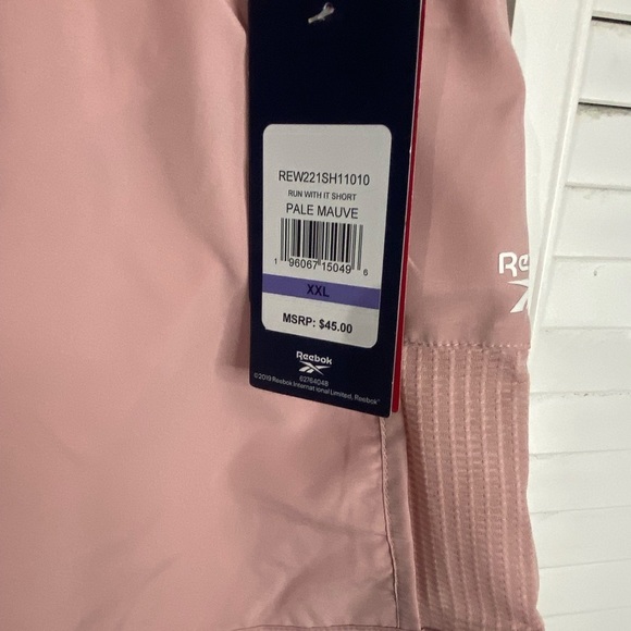 Reebok Pale Mauve Run With It Shorts - Picture 5 of 6
